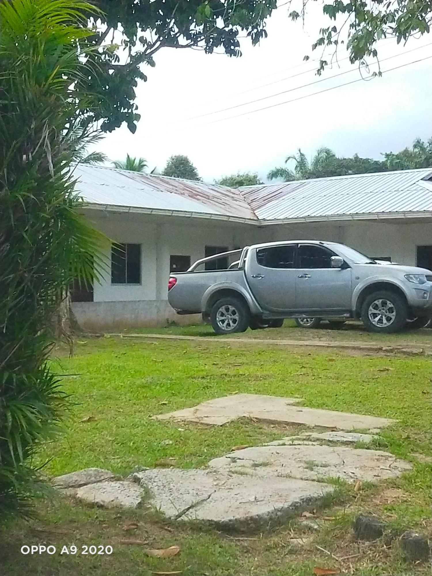 Sukau Tomanggong View Bed & Breakfast المظهر الخارجي الصورة