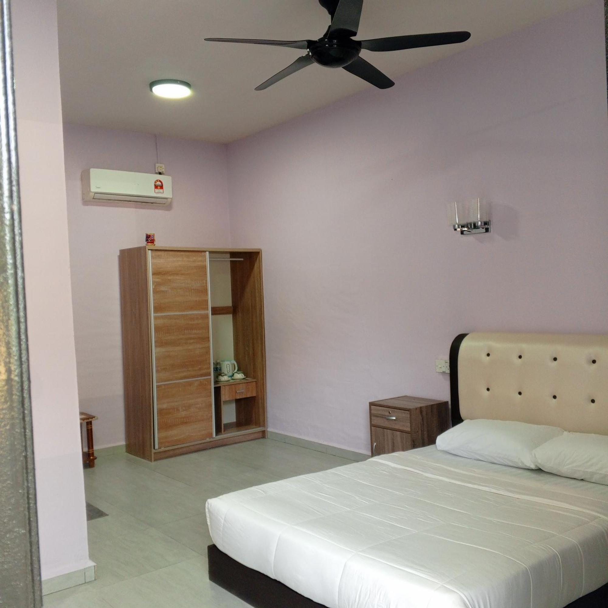 Sukau Tomanggong View Bed & Breakfast الغرفة الصورة