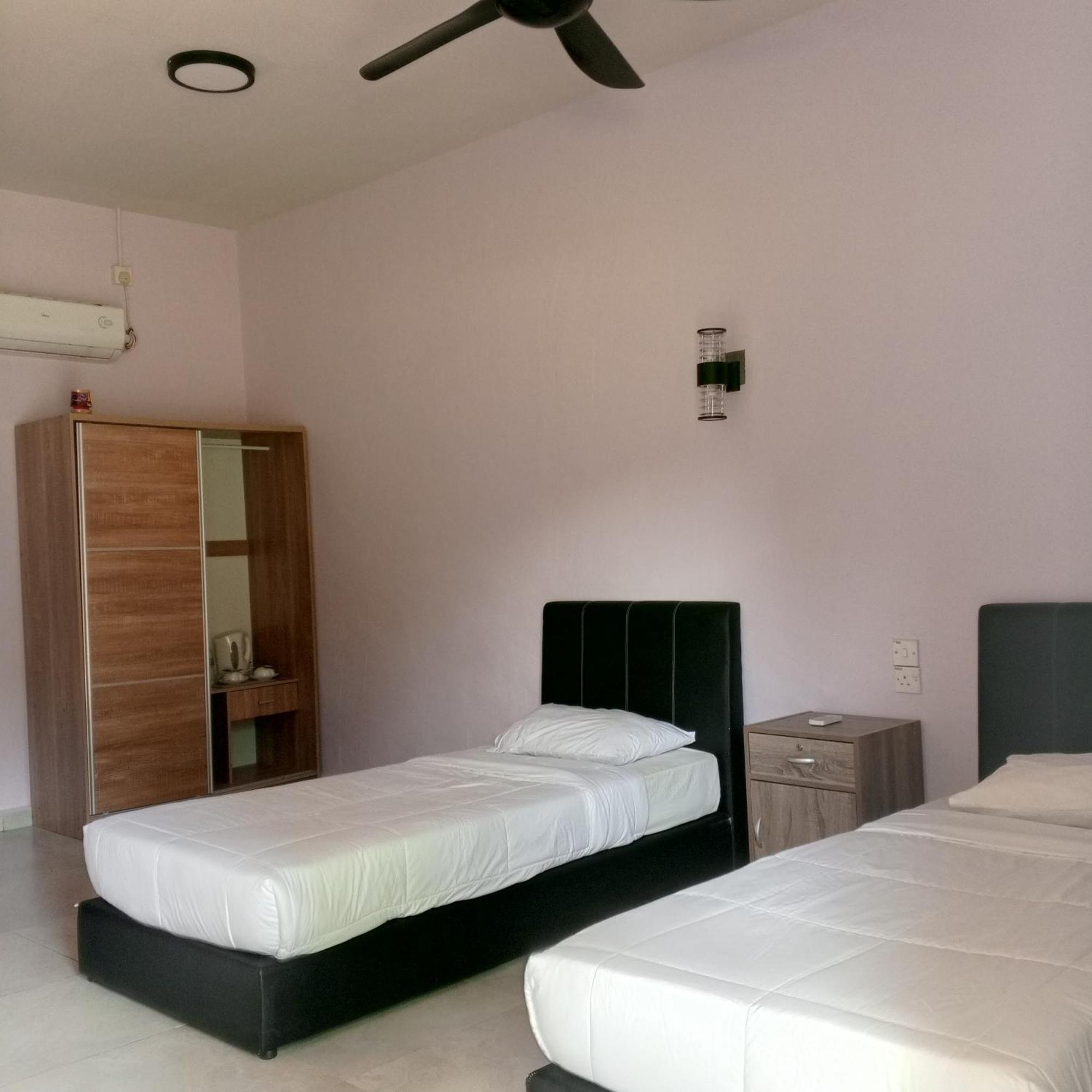 Sukau Tomanggong View Bed & Breakfast الغرفة الصورة