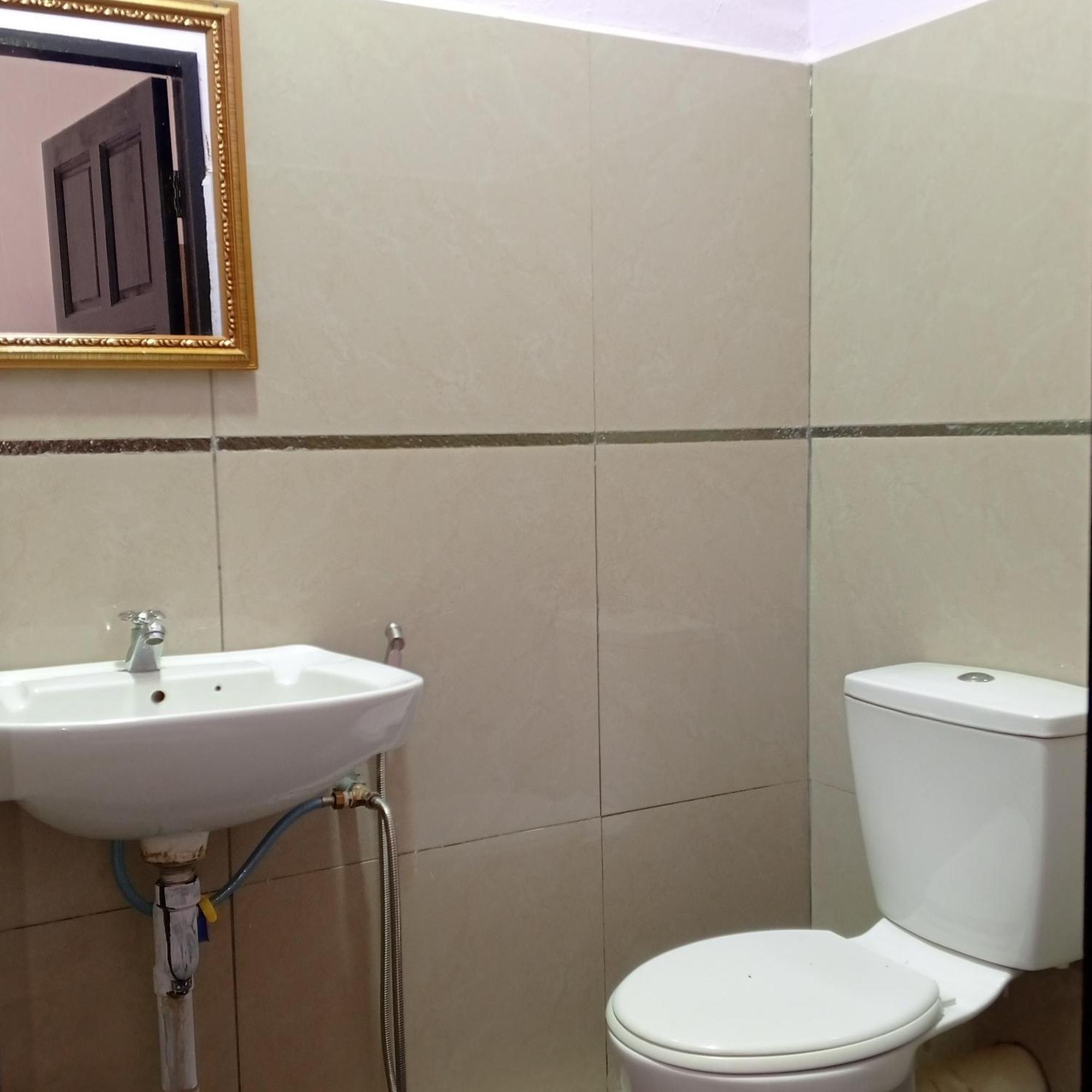 Sukau Tomanggong View Bed & Breakfast الغرفة الصورة